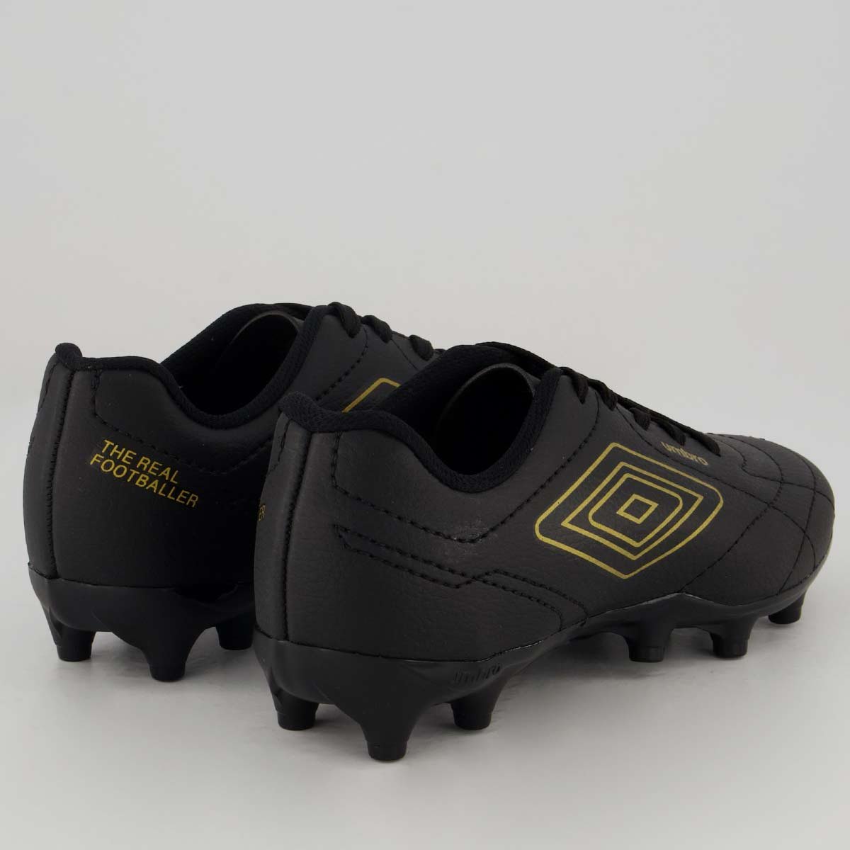 Chuteira Umbro Class Footballer Campo Juvenil Preta e Dourada Preto/Dourado 3