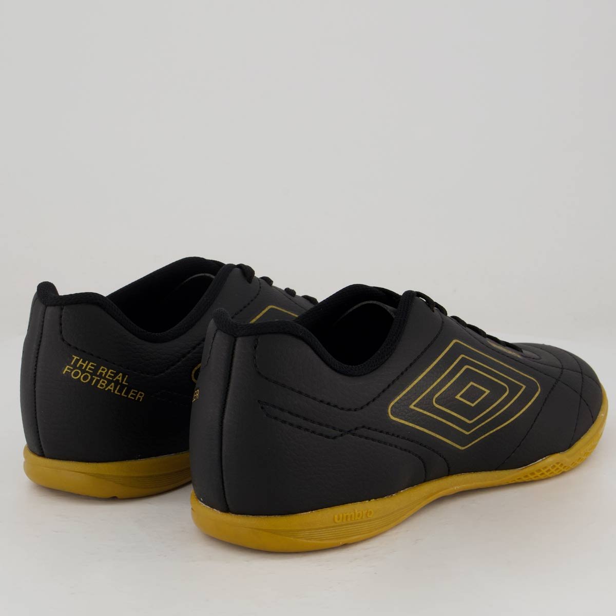 Chuteira Umbro Class Footballer Futsal Preta e Dourada Preto/Dourado 3