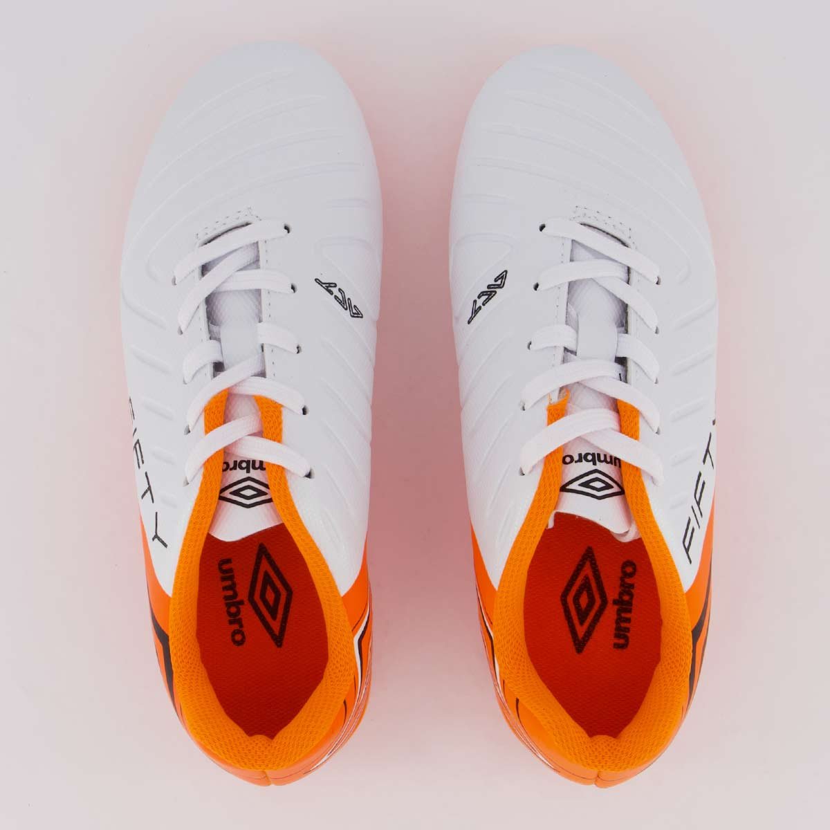 Chuteira Umbro Fifty VI Campo Juvenil Branca e Laranja Branco/Laranja 4