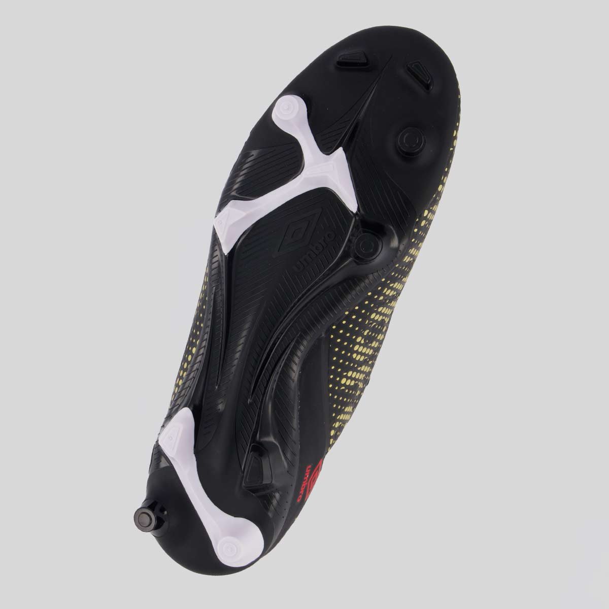 Chuteira Umbro Velocita IX Club Campo Preta e Dourada Preto/Dourado 5