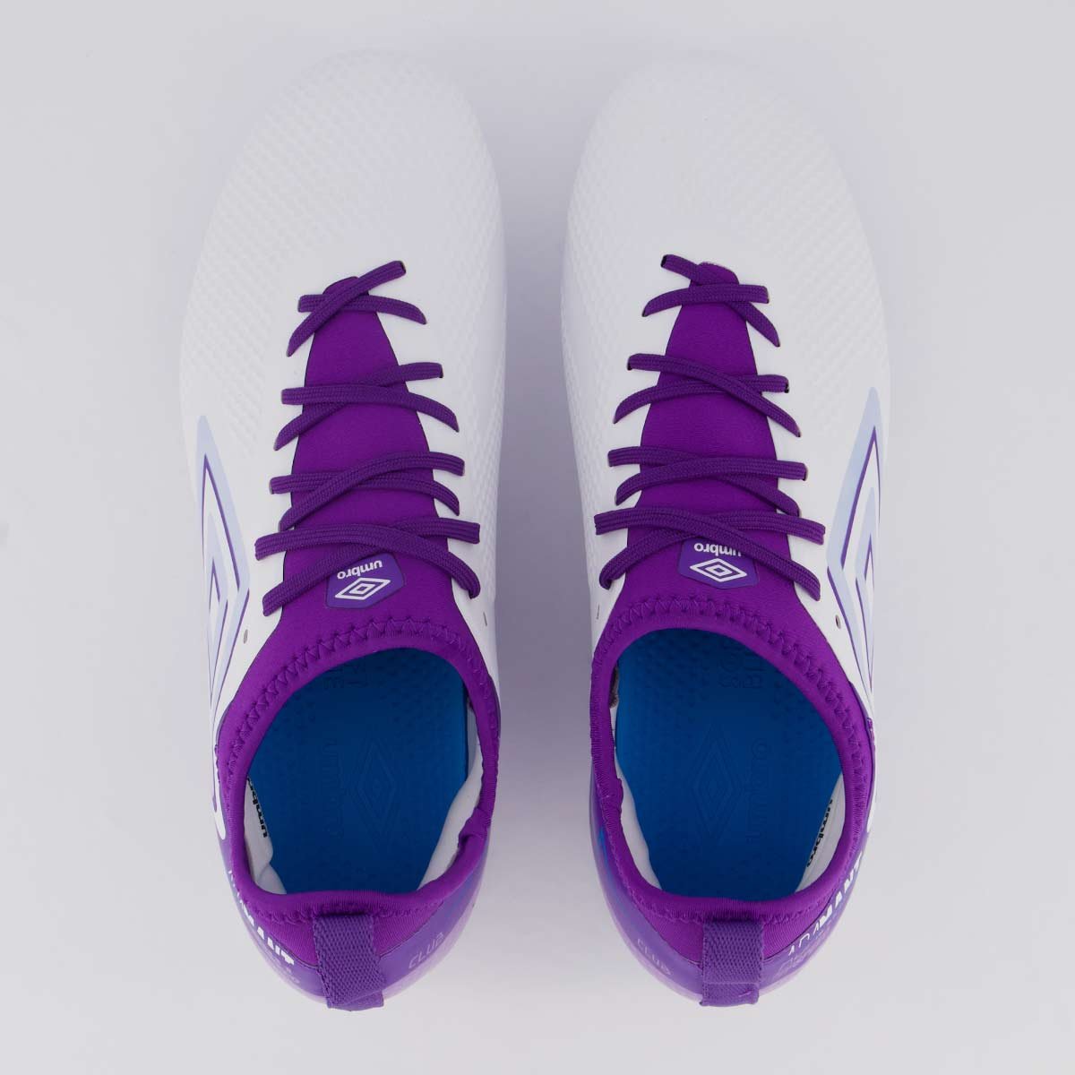 Chuteira Umbro Adamant Top Speed Club Campo Branca e Roxa Banco/Roxo 4
