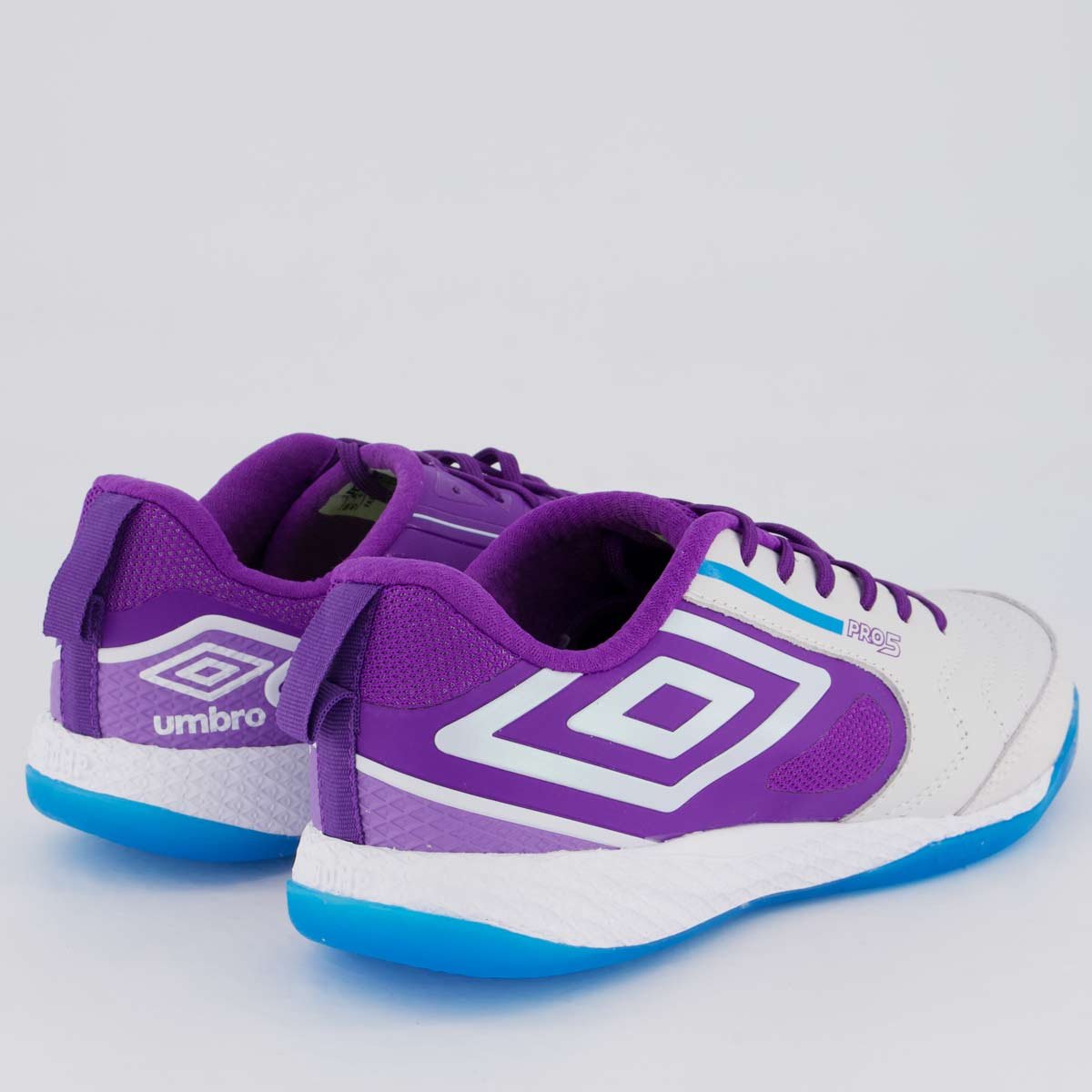 Chuteira Umbro Pro 5 Bump Futsal Branca e Roxa Banco/Roxo 3
