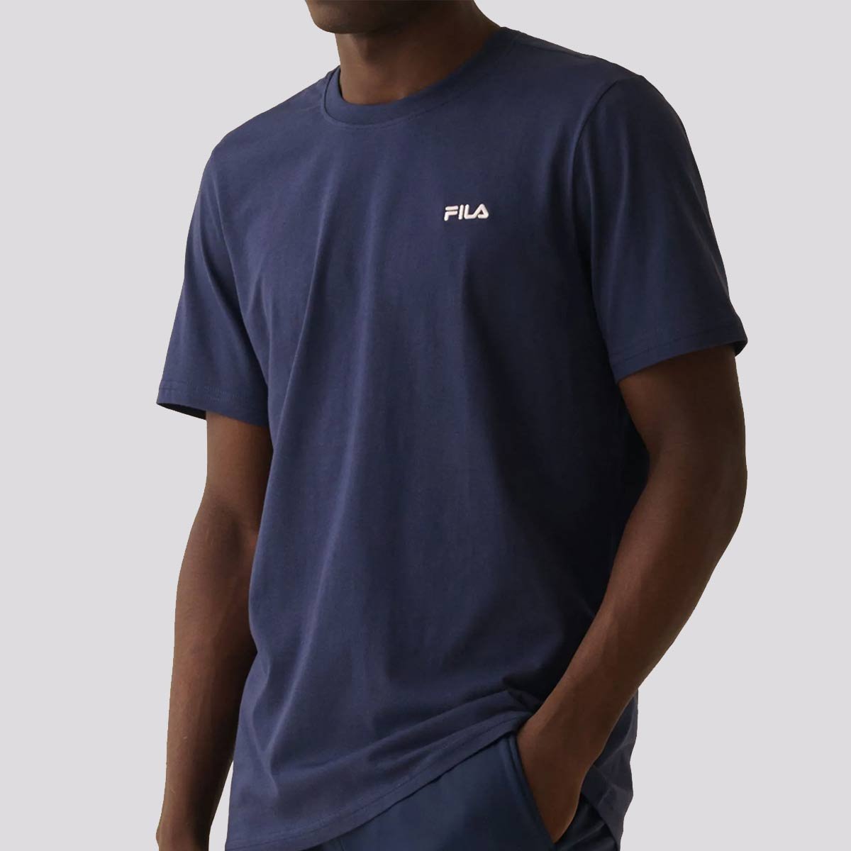 Camiseta Fila Classic Marinho e Branco 3