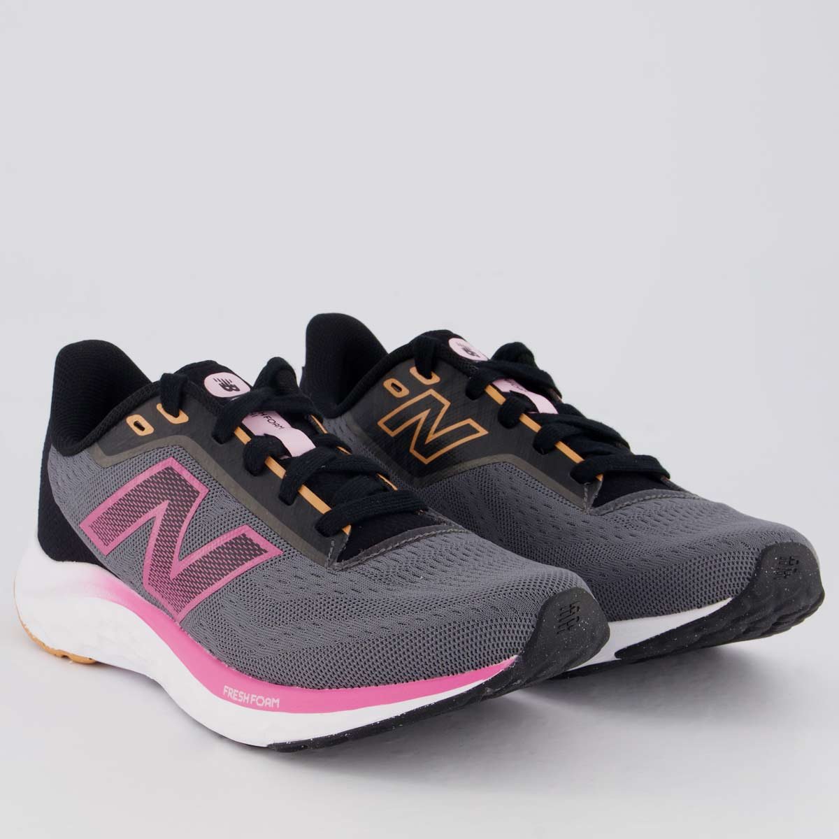 Tênis New Balance Fresh Foam Arishi V4 Feminino Cinza e Preto Cinza/Preto 2