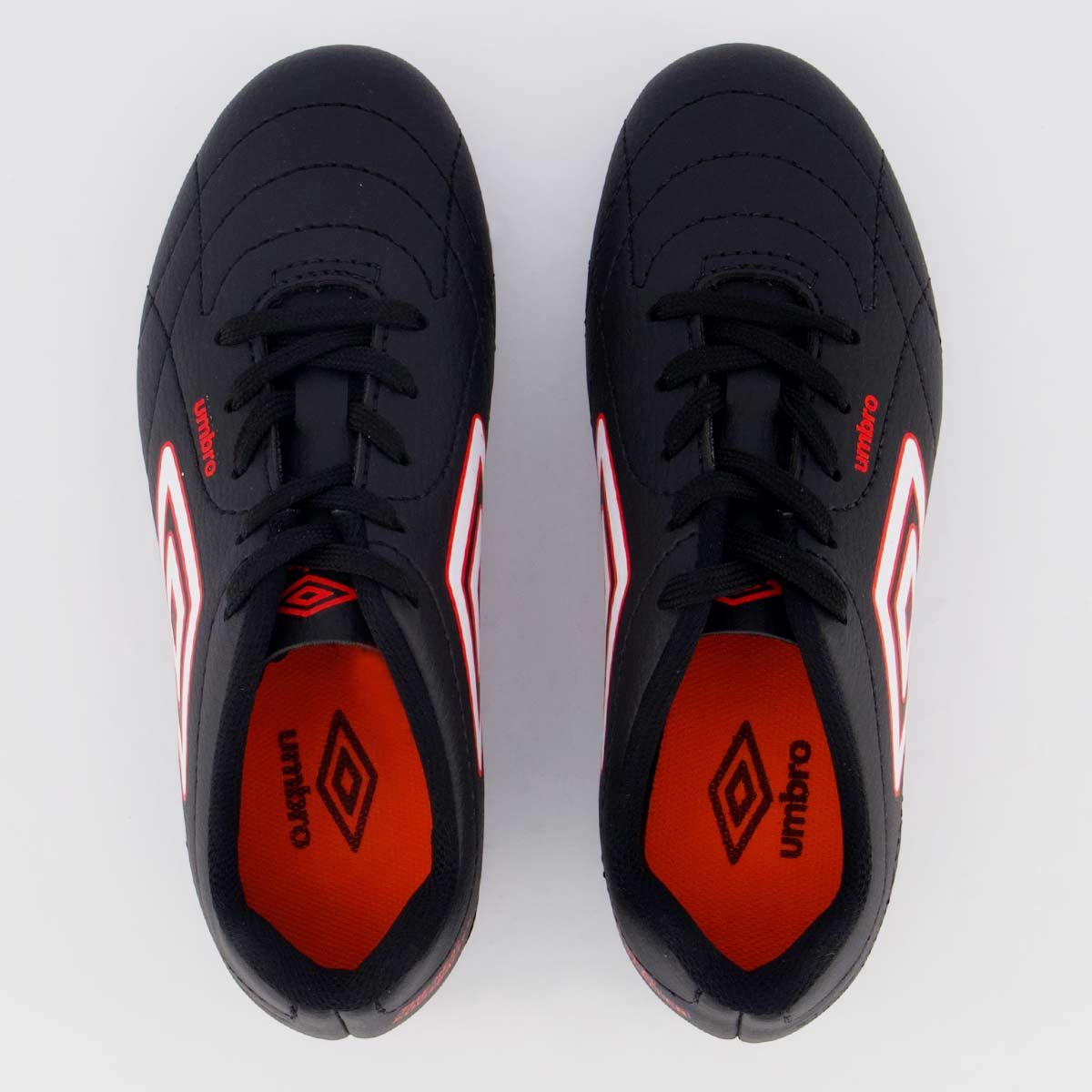 Chuteira Umbro Class Footballer Campo Juvenil Preta e Vermelha Preto/Vermelho 4