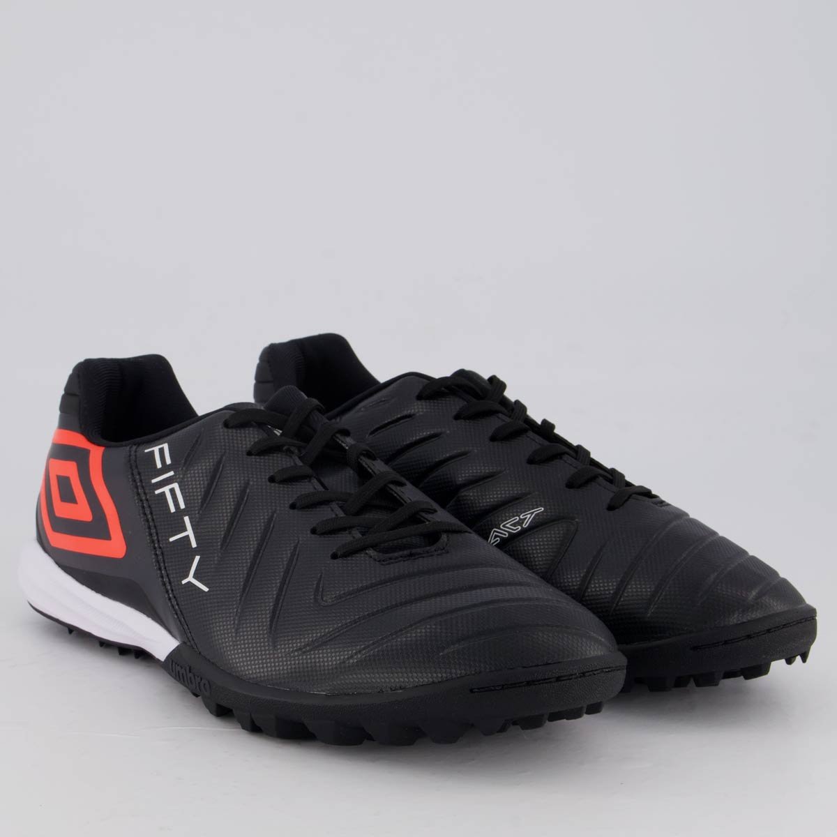 Chuteira Umbro Fifty VI Society Preta Preto 2
