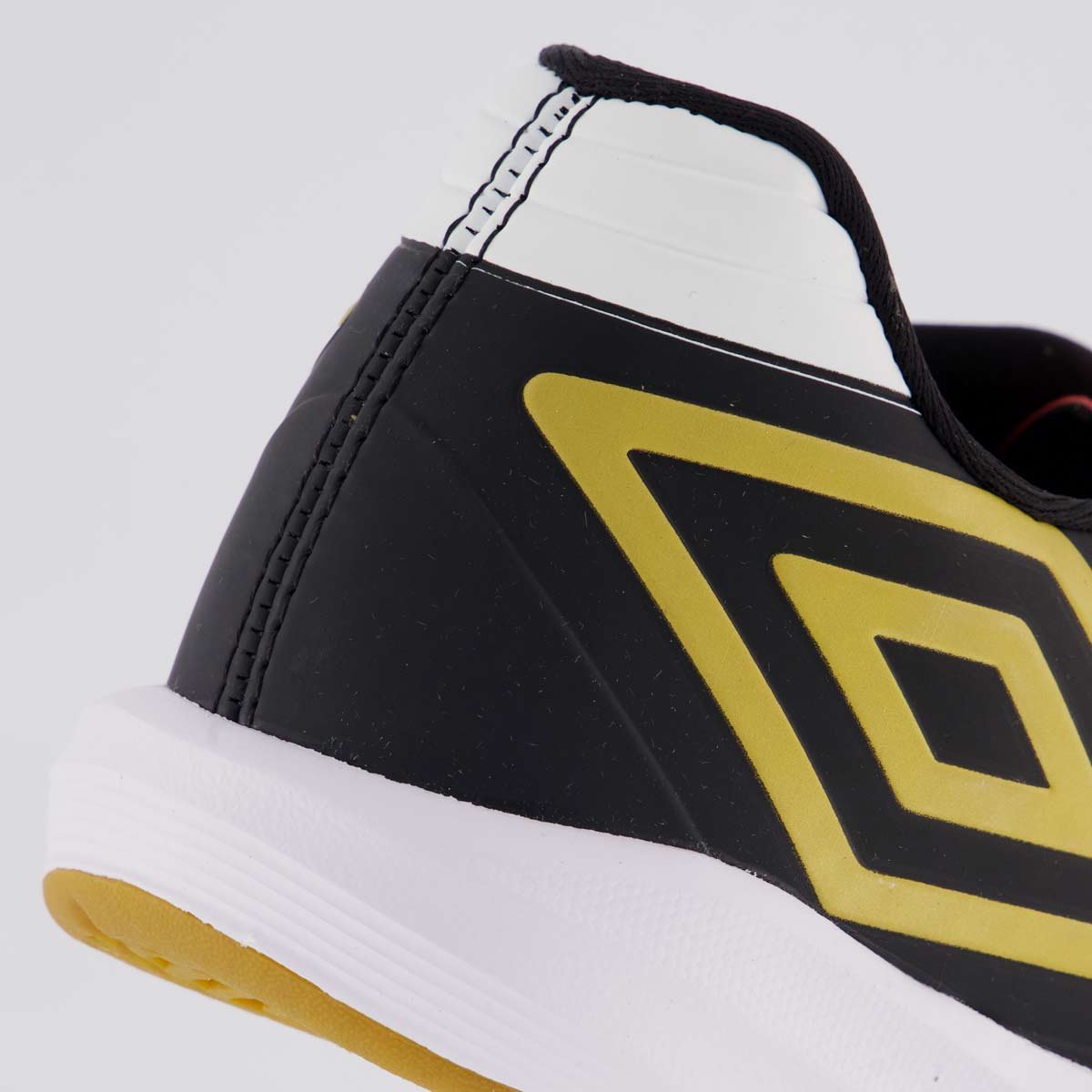 Chuteira Umbro Fifty VI Futsal Vermelha e Preta Vermelho/Preto 6