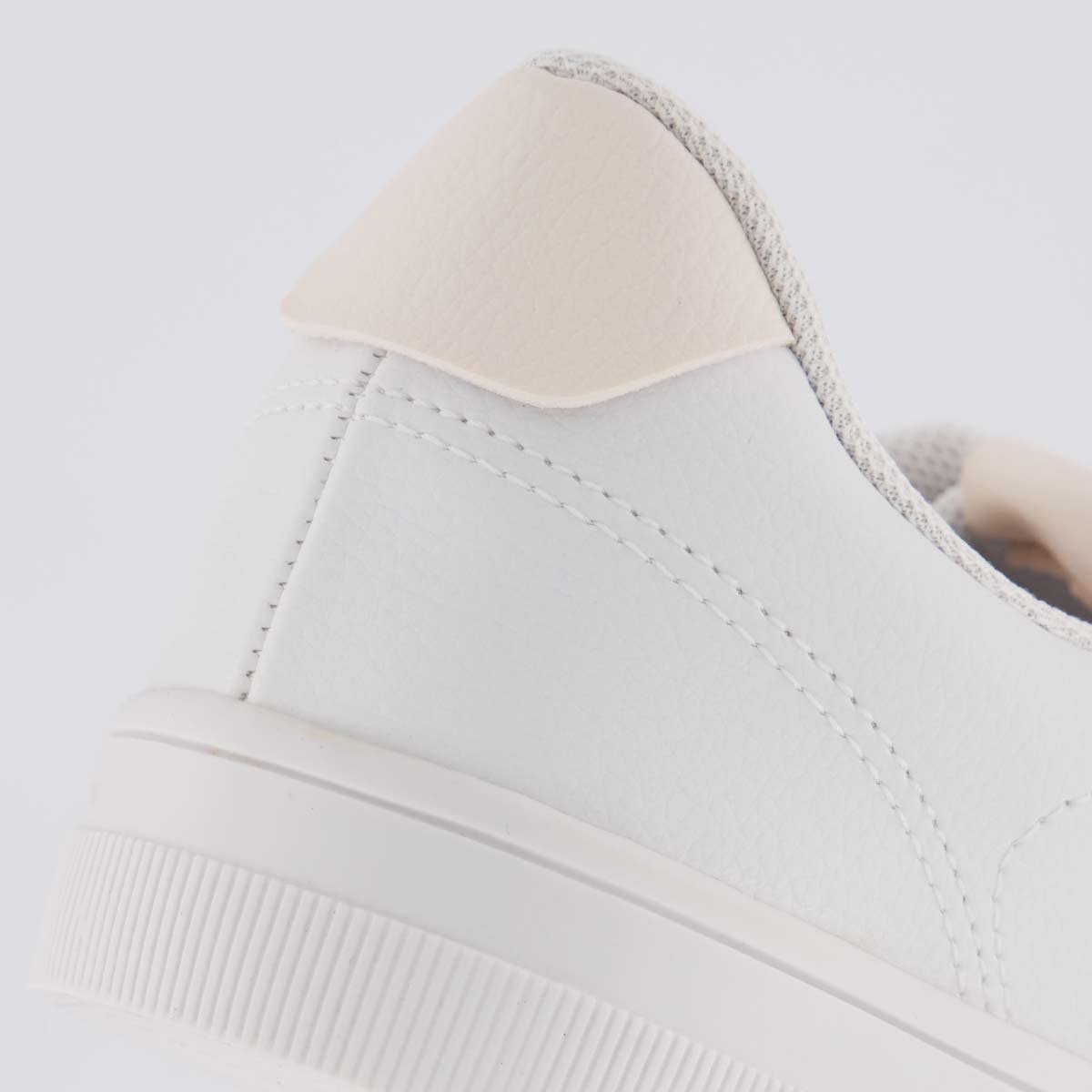 Tênis Fila Daily Feminino Branco e Rosa Branco/Rosa 6