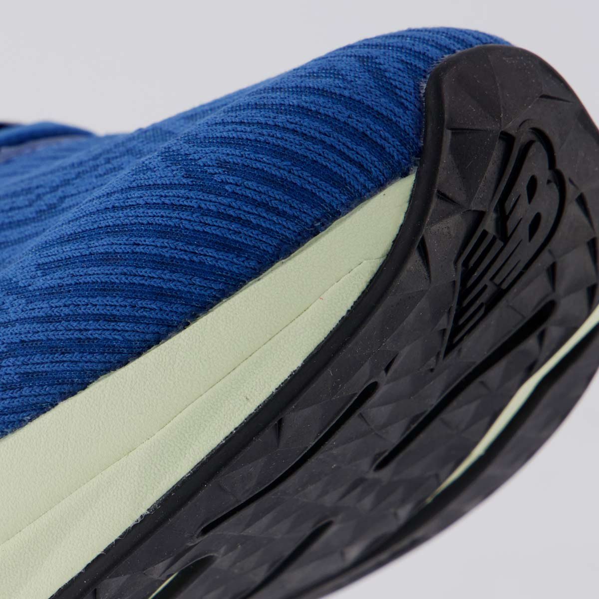 Tênis New Balance Fuelcell Propel V5 Azul Azul 8