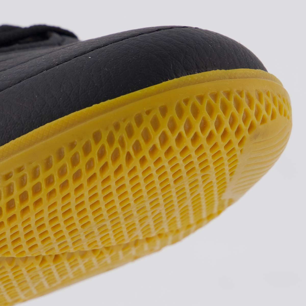 Chuteira Umbro Class Footballer Futsal Preta e Branca Preto/Branco 8