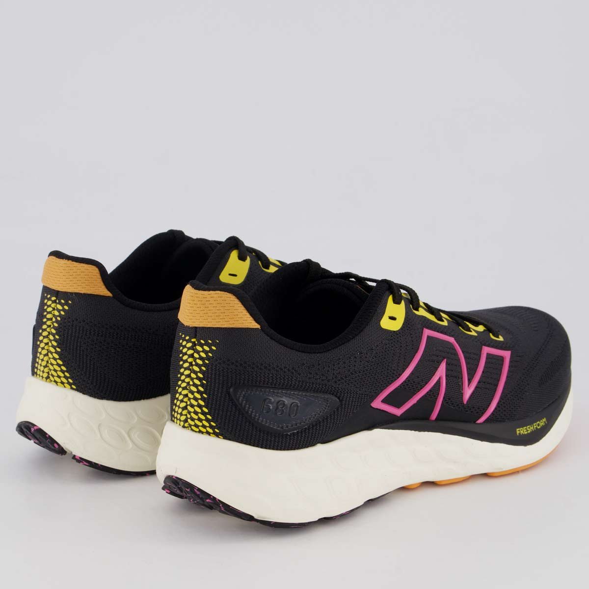 Tênis New Balance Fresh Foam 680 V8 Feminino Preto Preto 3