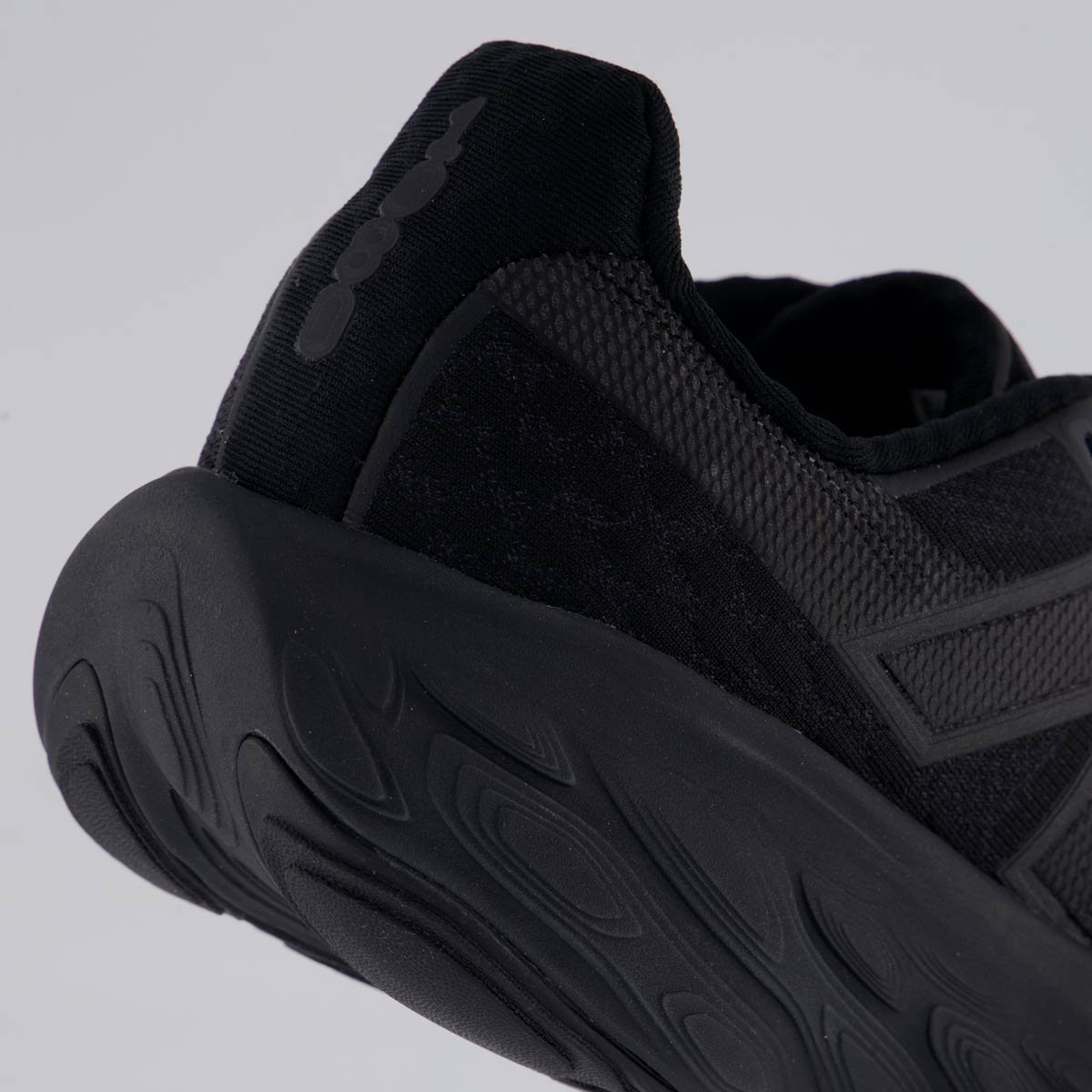 Tênis New Balance Fresh Foam X 1080v14 Preto Preto 6