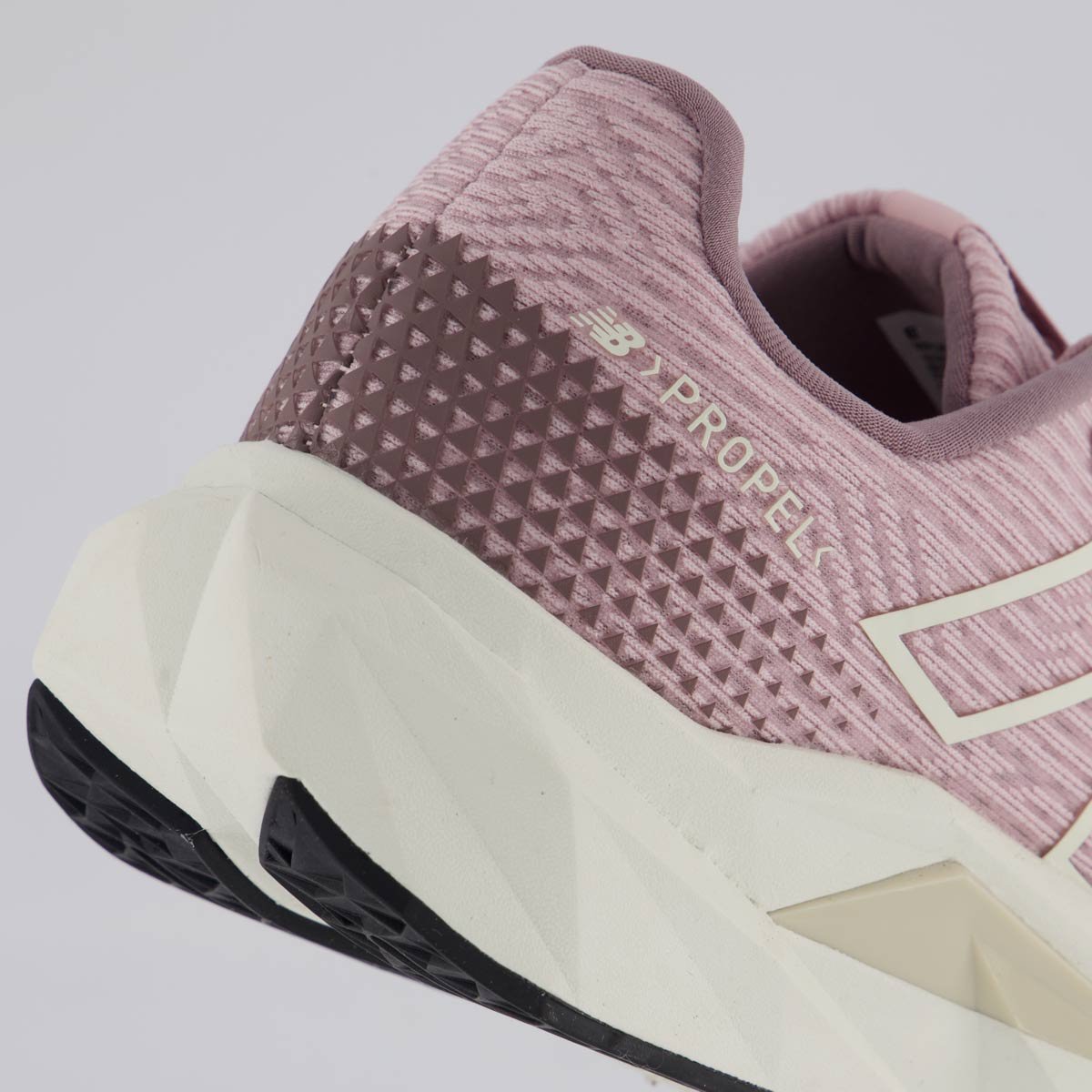 Tênis New Balance Fuelcell Propel V5 Feminino Roxo Roxo 6