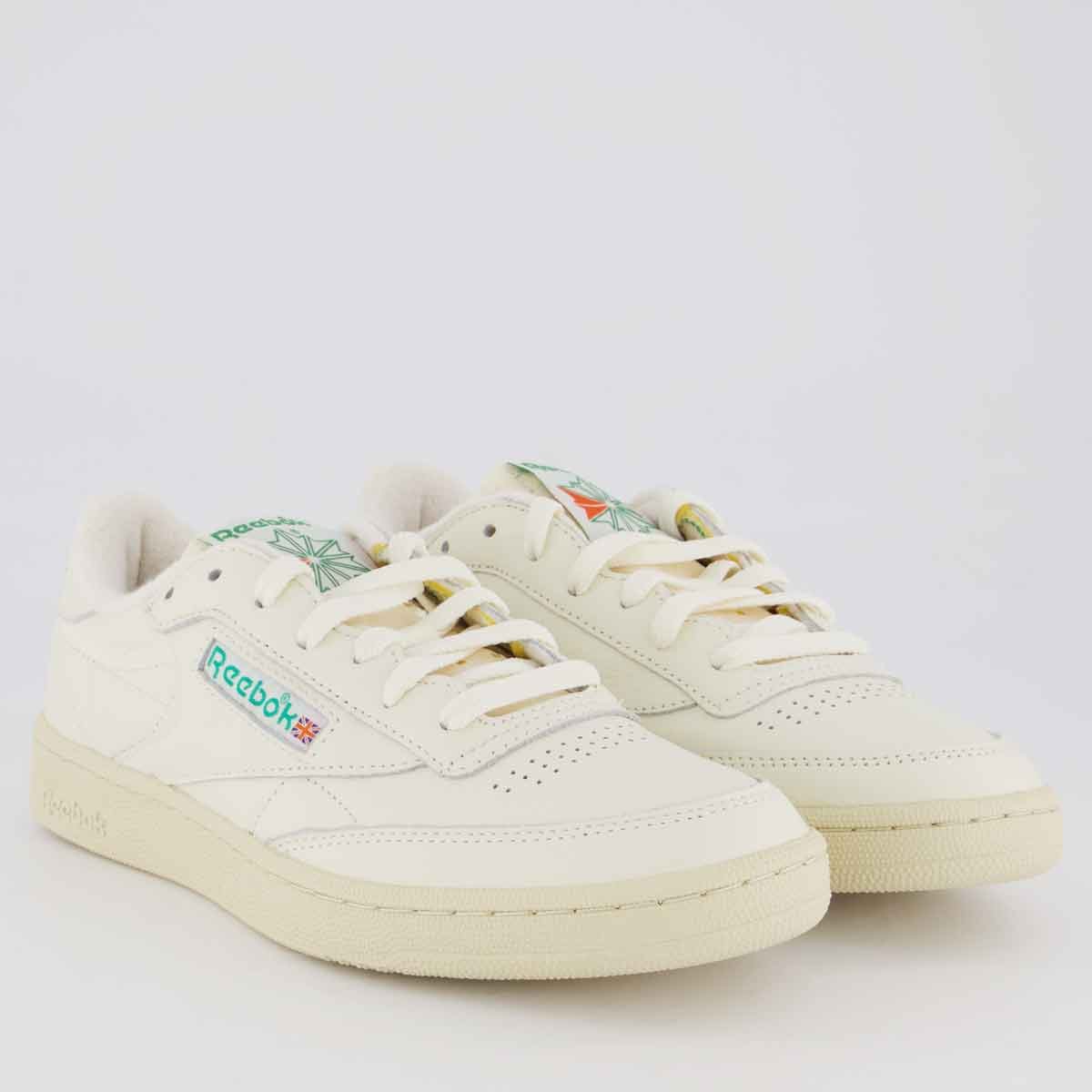 Tênis Reebok Club C 85 Vintage Off White e Verde Off White 2