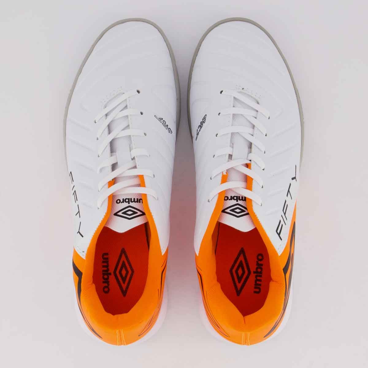 Chuteira Umbro Fifty VI Futsal Branca e Laranja Branco/Laranja 4