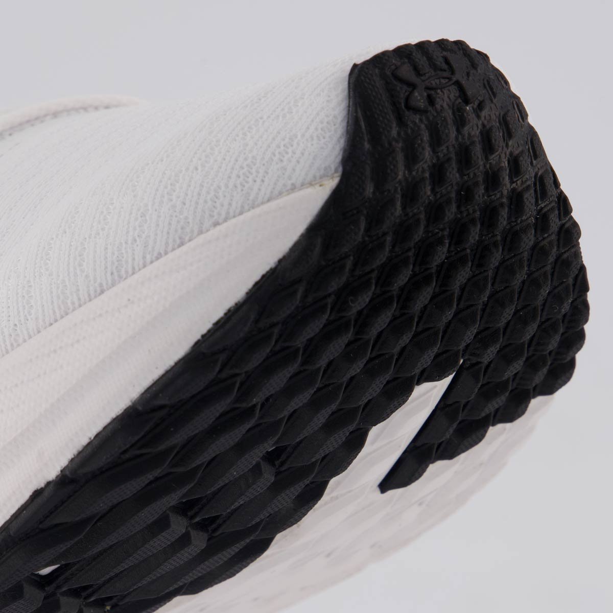 Tênis Under Armour Charged Wing 2 Branco Branco 8