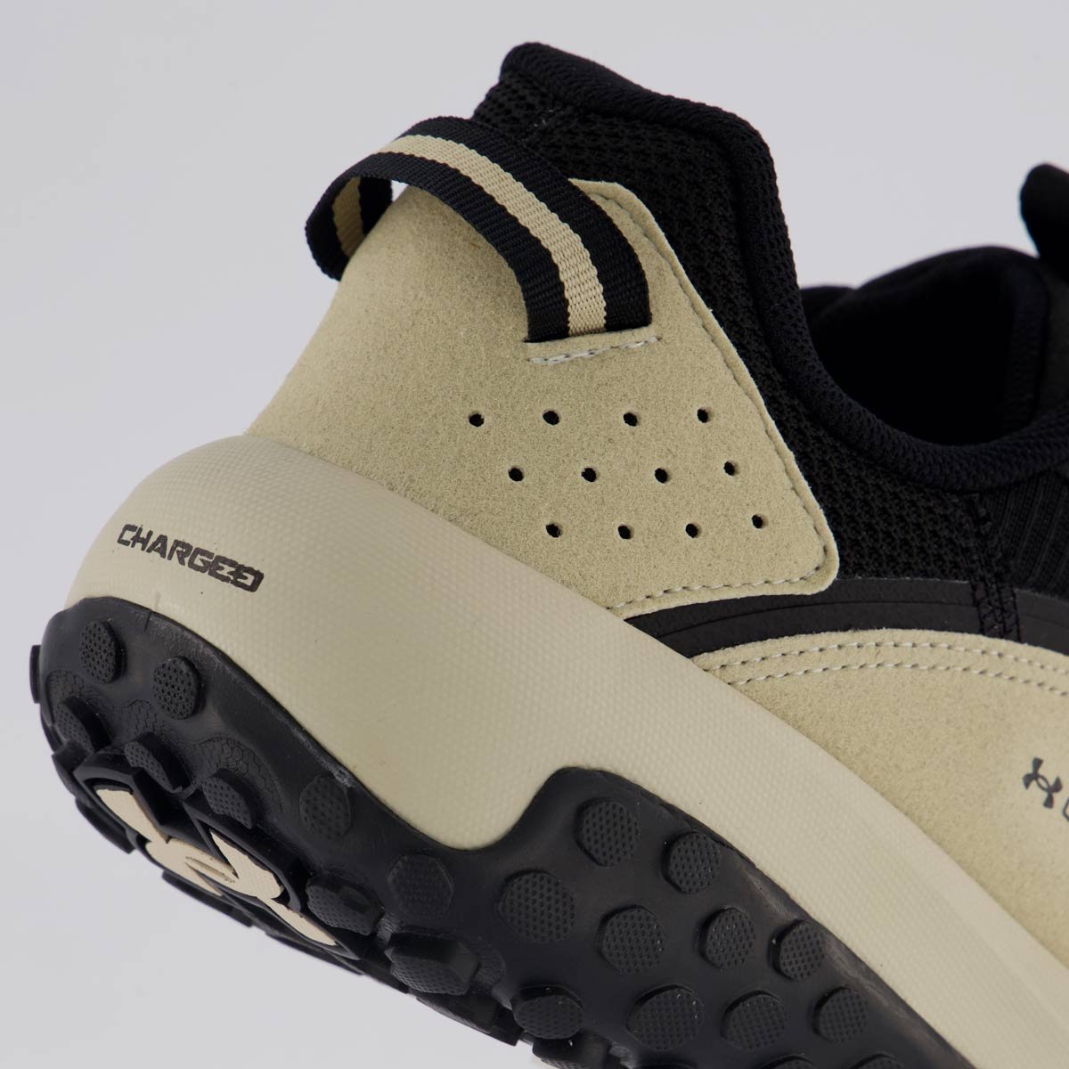 Tênis Under Armour Arise Preto e Bege Preto/Bege 6