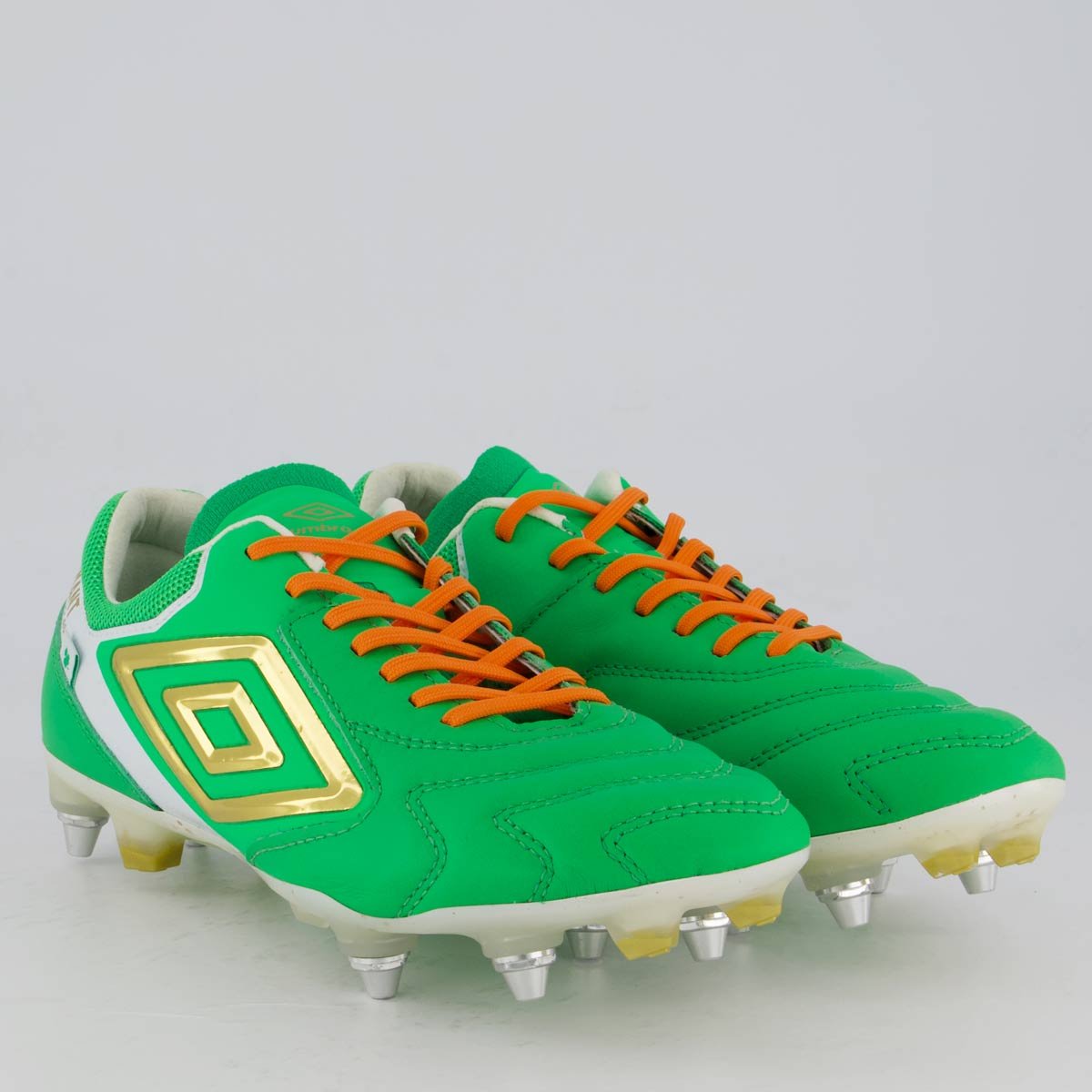 Chuteira Umbro Adamant Master Class Pro SG Gl Saint Patrick's Campo Verde Verde 2