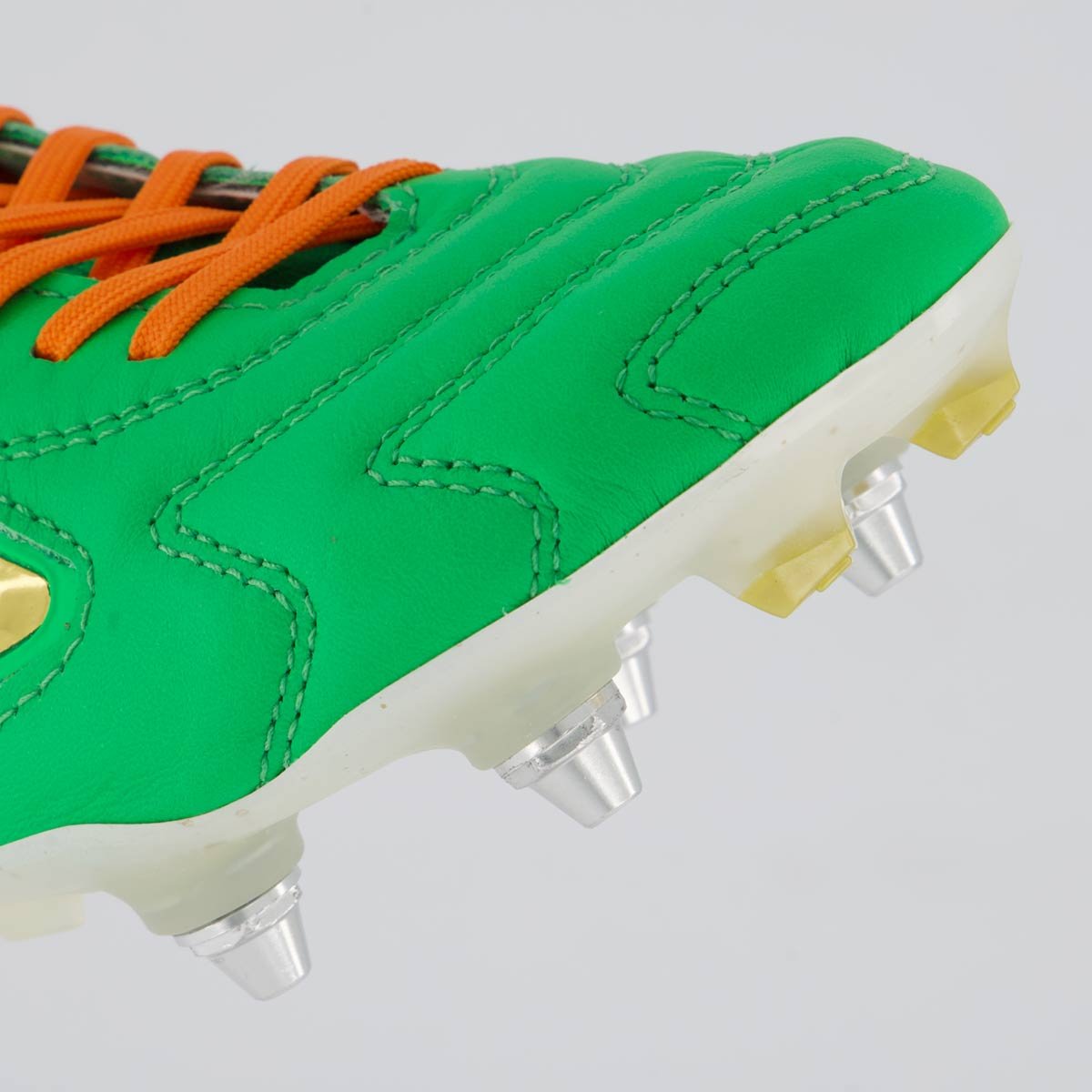 Chuteira Umbro Adamant Master Class Pro SG Gl Saint Patrick's Campo Verde Verde 8