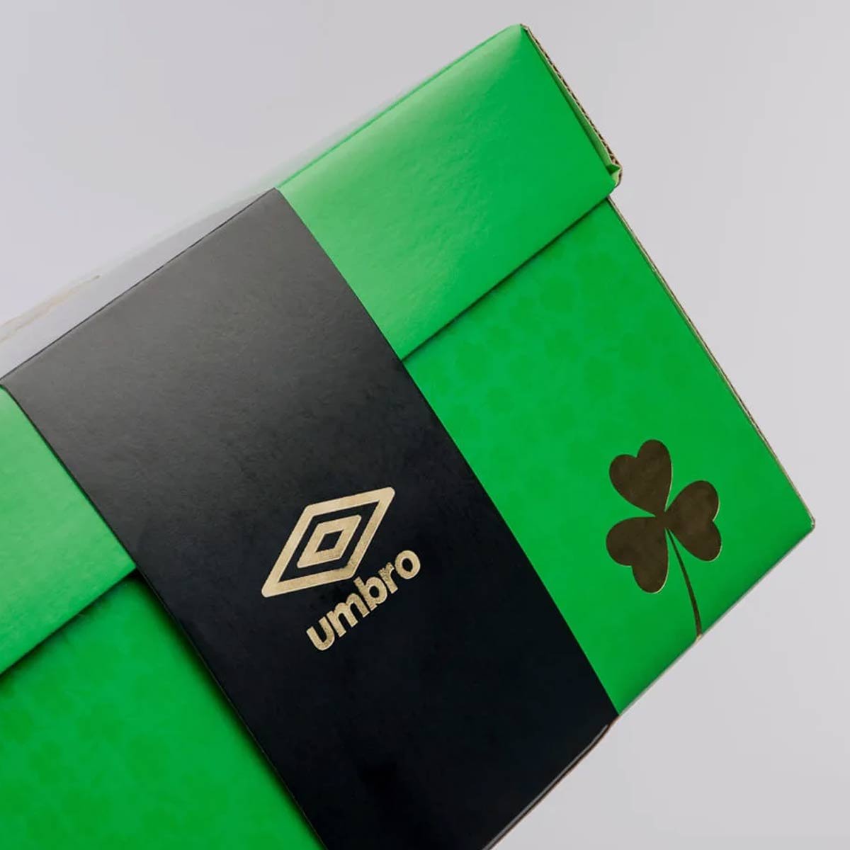 Chuteira Umbro Adamant Master Class Pro SG Gl Saint Patrick's Campo Verde Verde 10
