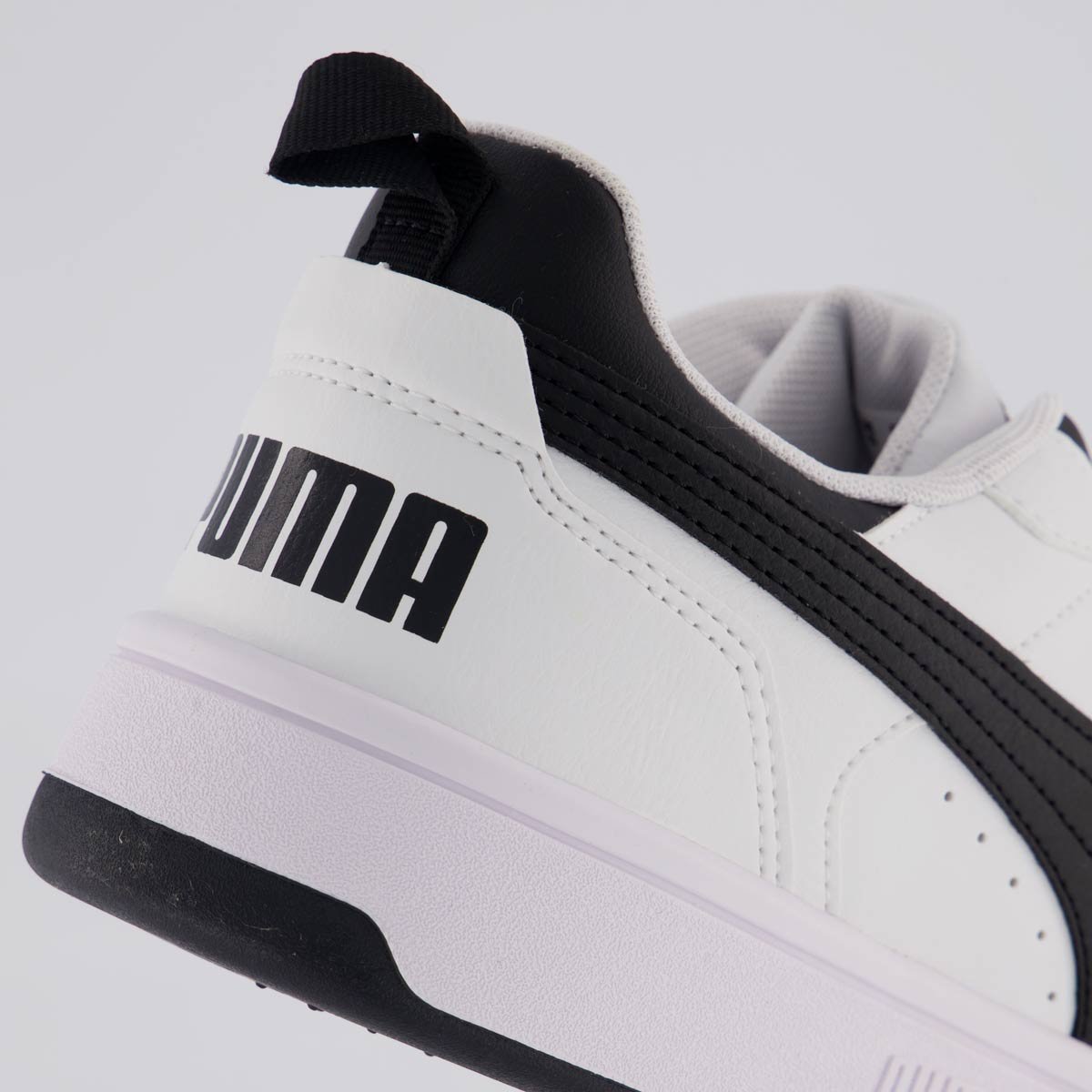 Tênis Puma Rebound V6 Low Branco e Preto Branco/Preto 6