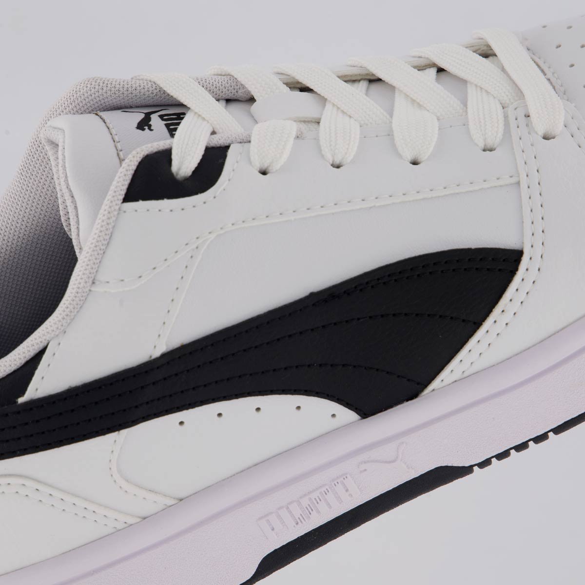 Tênis Puma Rebound V6 Low Branco e Preto Branco/Preto 7