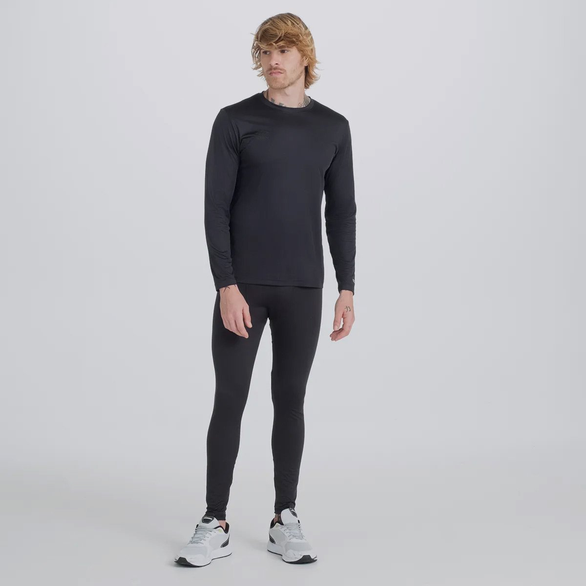 Camiseta Manga Longa Umbro Basic Uv Preta Preto 6