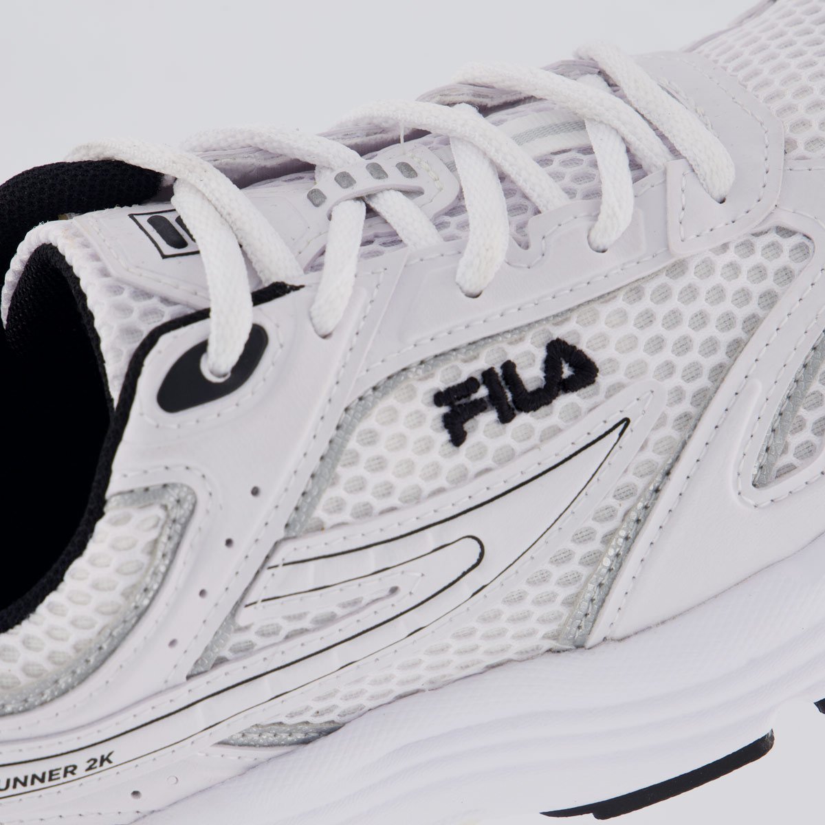 Tênis Fila Runner 2K Feminino Branco e Preto Branco/Preto 7