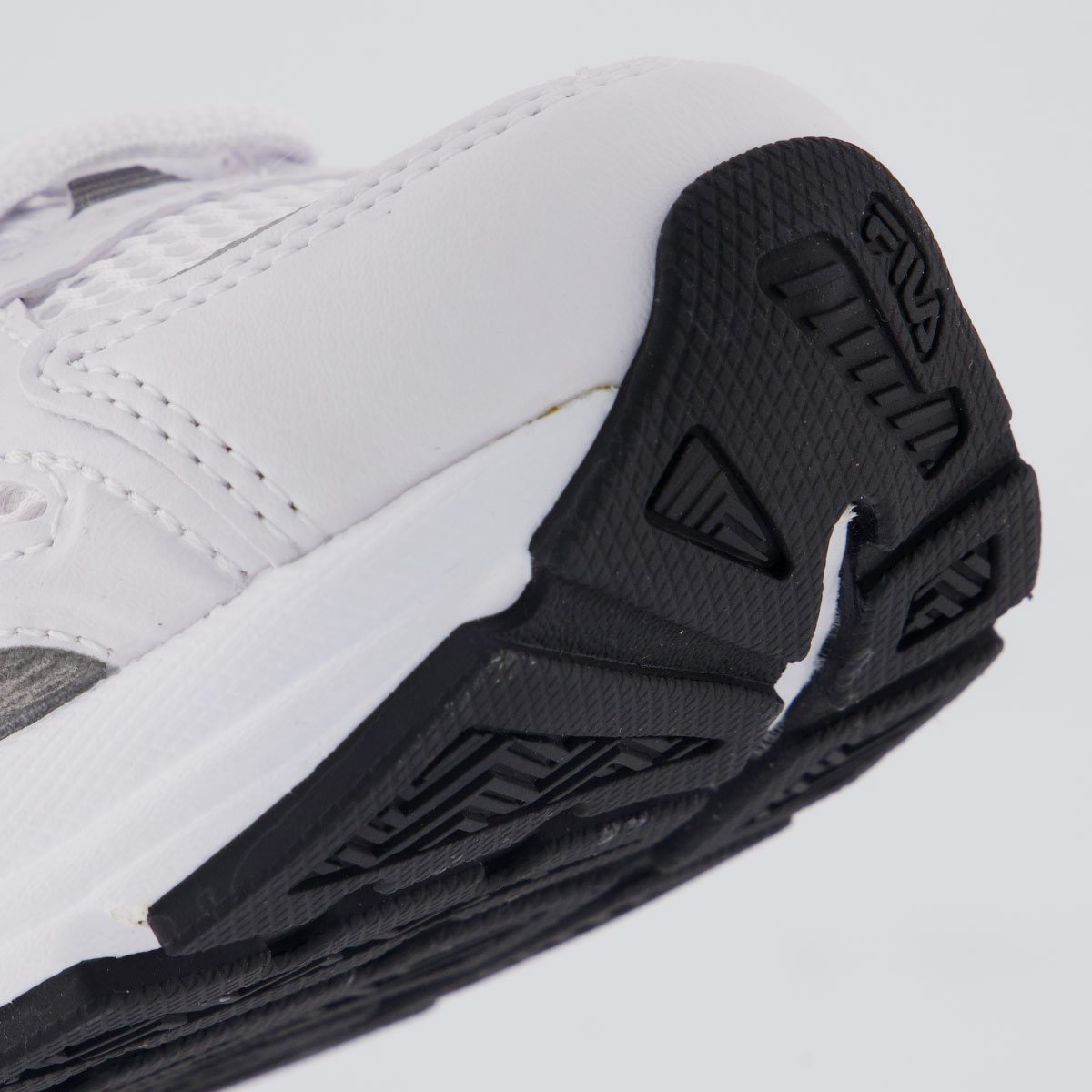 Tênis Fila Runner 2K Feminino Branco e Cinza Branco 8
