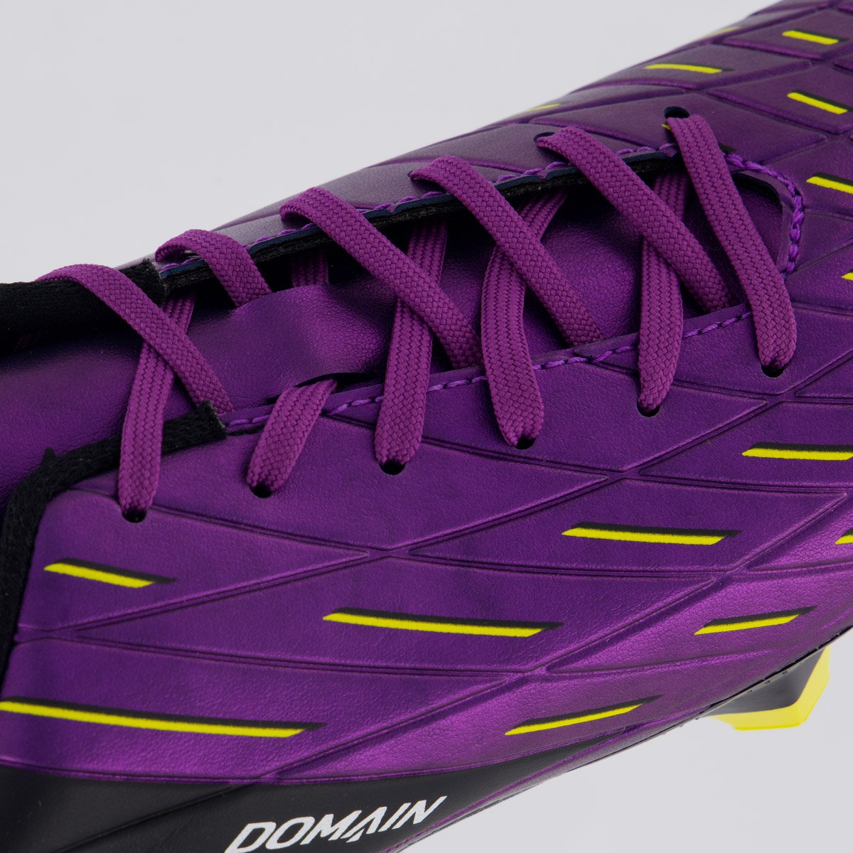Chuteira Umbro Domain Campo Roxa e Preta Roxo 7