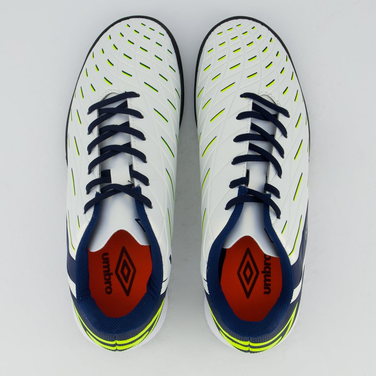 Chuteira Umbro Domain Society Branca Branco 4