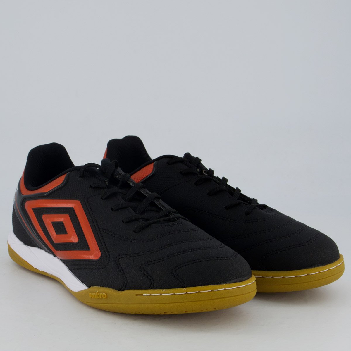 Chuteira Umbro Adamant Master Class Club Futsal Preta e Vermelha Preto/Vermelho 2