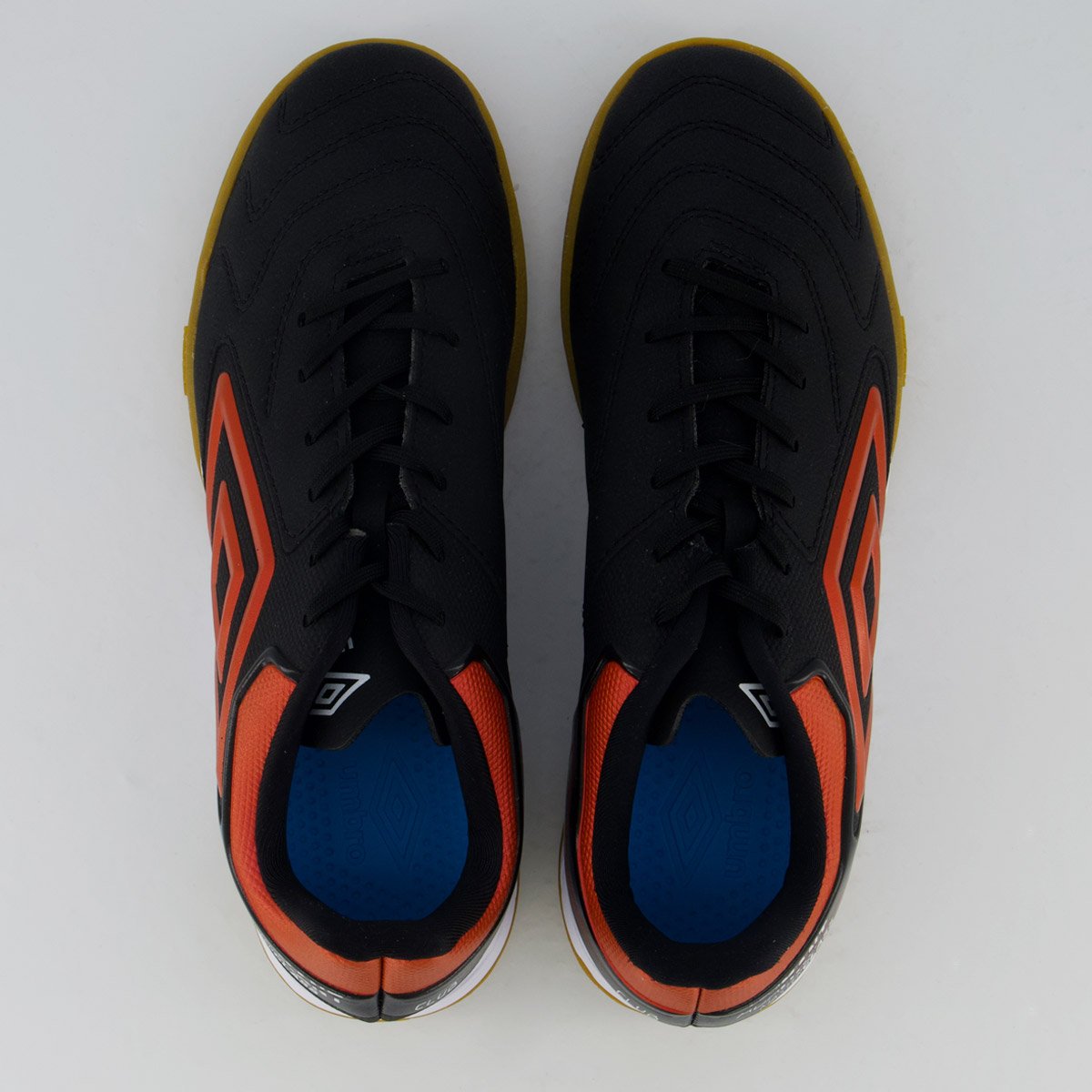 Chuteira Umbro Adamant Master Class Club Futsal Preta e Vermelha Preto/Vermelho 4