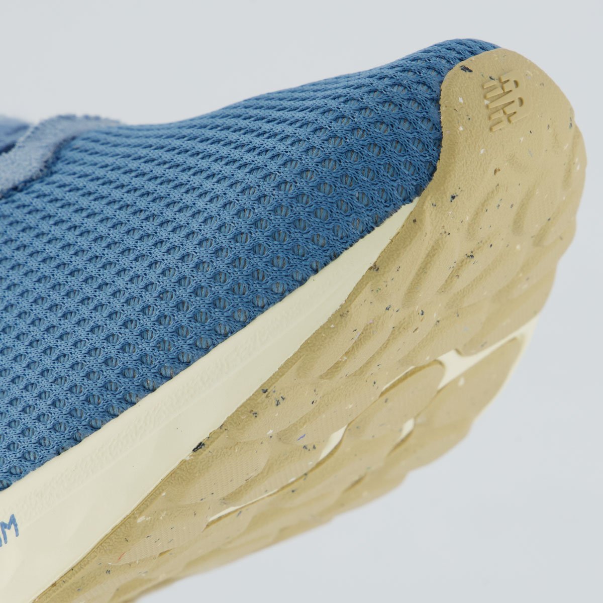 Tênis New Balance Fresh Foam Arishi V4 Feminino Azul Azul 8