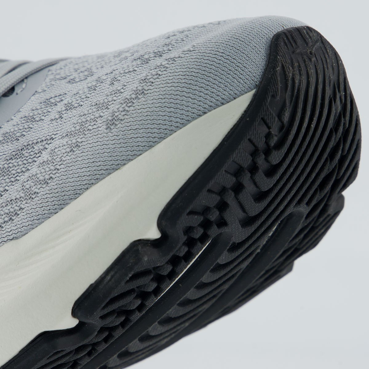 Tênis Mizuno Enigma Cinza 8