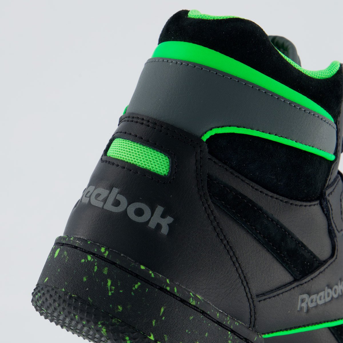 Tênis Reebok BB 4000 II Preto e Verde Preto 6