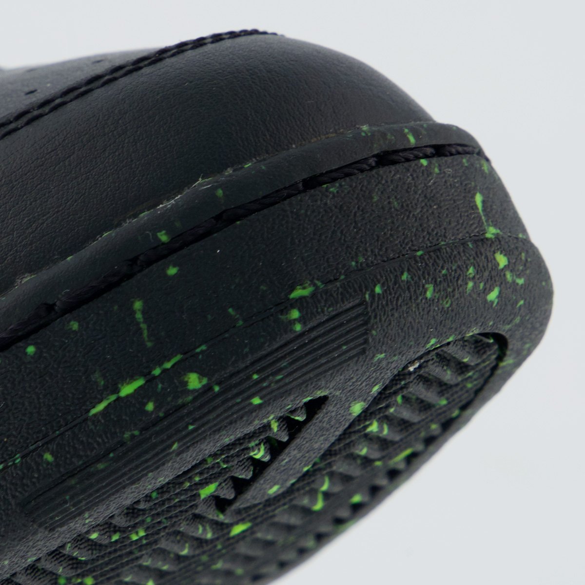 Tênis Reebok BB 4000 II Preto e Verde Preto 8