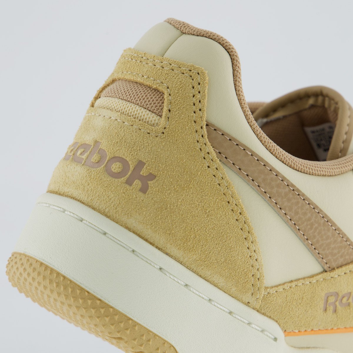 Tênis Reebok BB 4000 II Bege Bege 6