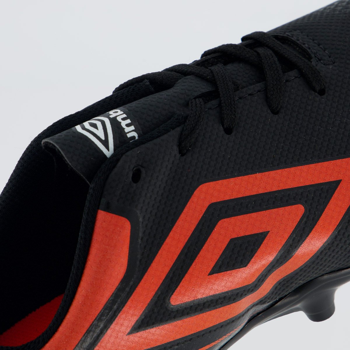 Chuteira Umbro Adamant Top Speed Campo Juvenil Preta e Vermelha Preto/Vermelho 7