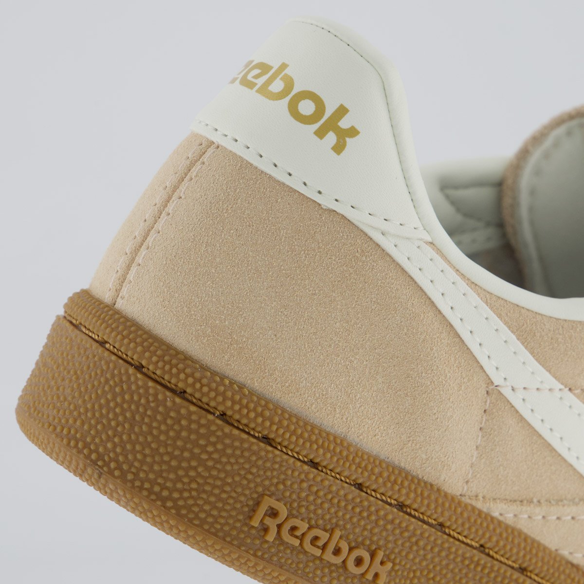 Tênis Reebok Club C Grounds UK Feminino Rosa e Branco Rosa 6