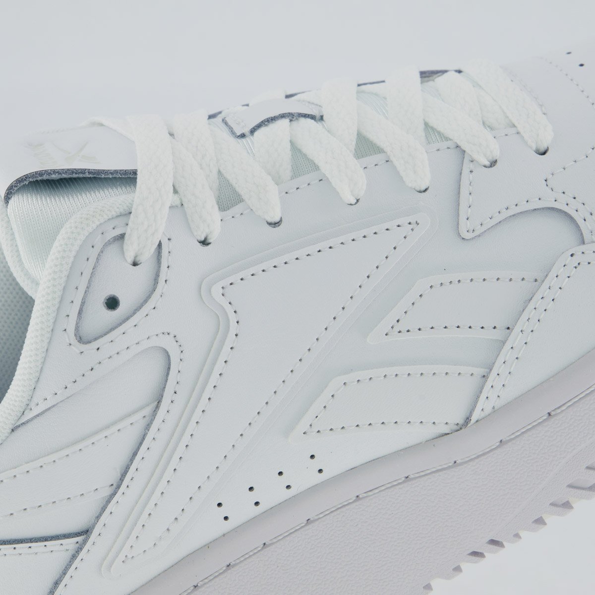 Tênis Reebok ATR Chill Branco Branco 7