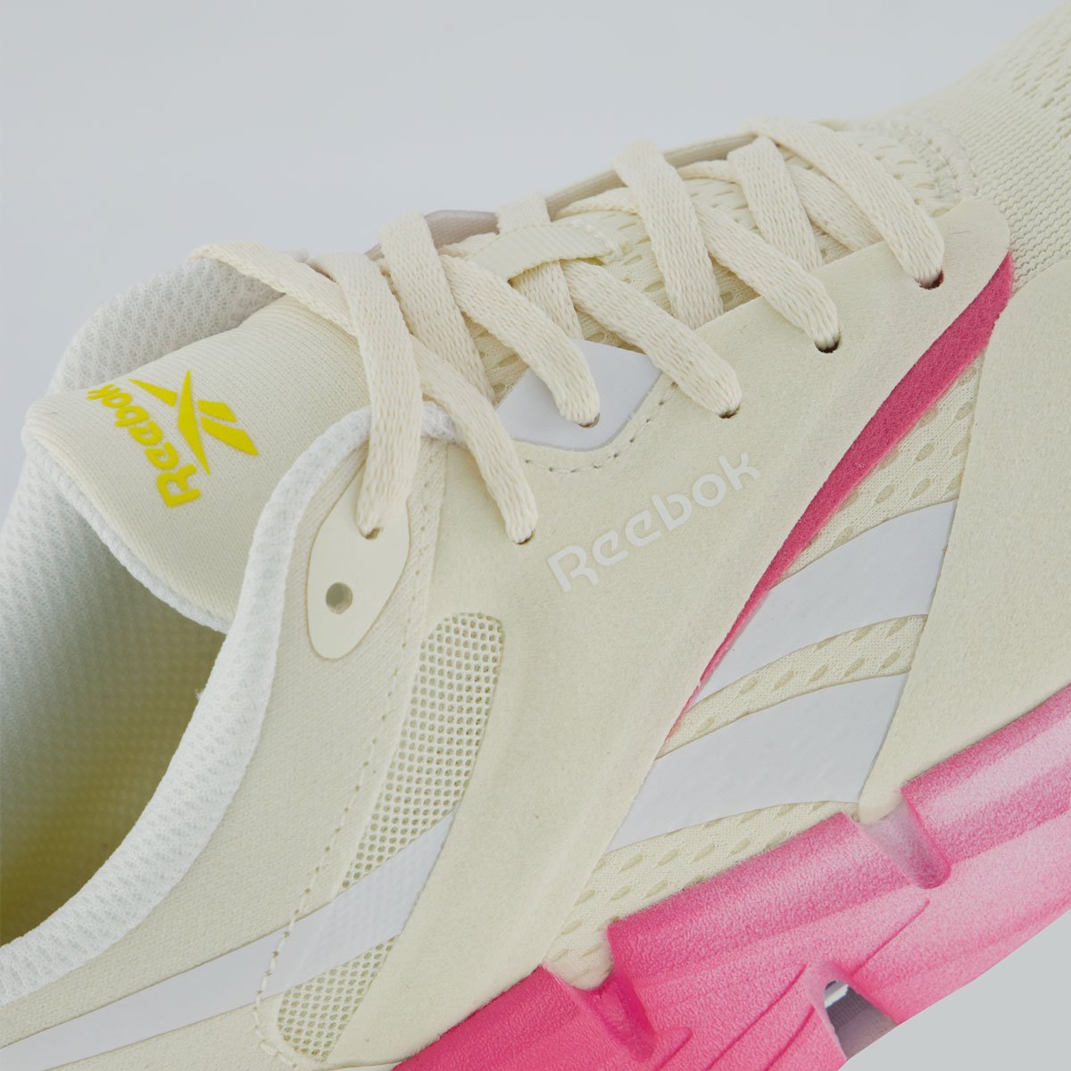 Tênis Reebok Zig Dynamica 5 Feminino Branco e Rosa Branco/Rosa 7