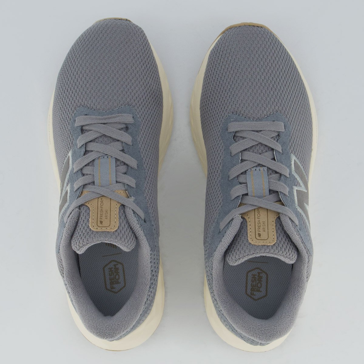 Tênis New Balance Fresh Foam Arishi V4 Feminino Cinza e Branco Cinza 4