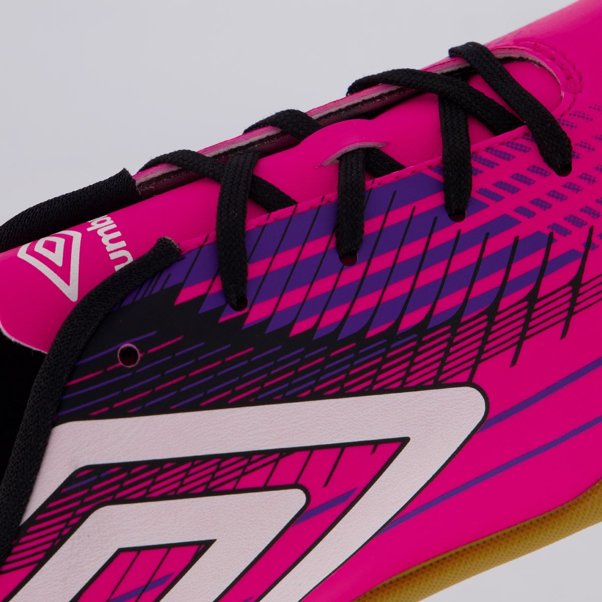 Chuteira Umbro Blast Futsal Rosa e Preta Rosa 7