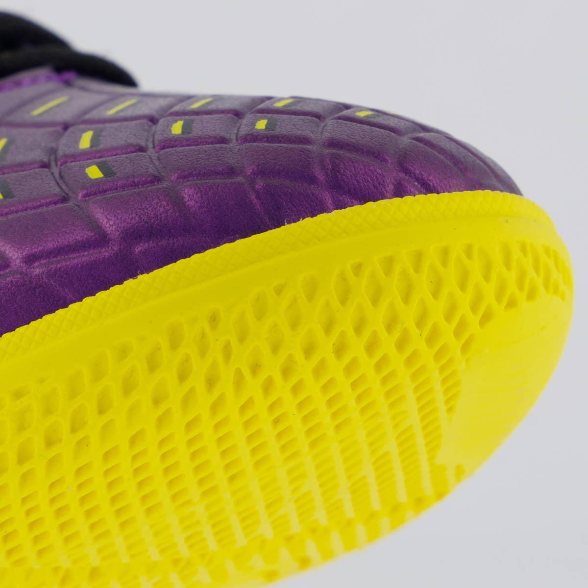 Chuteira Umbro Domain Futsal Juvenil Roxa e Preta Roxo 8