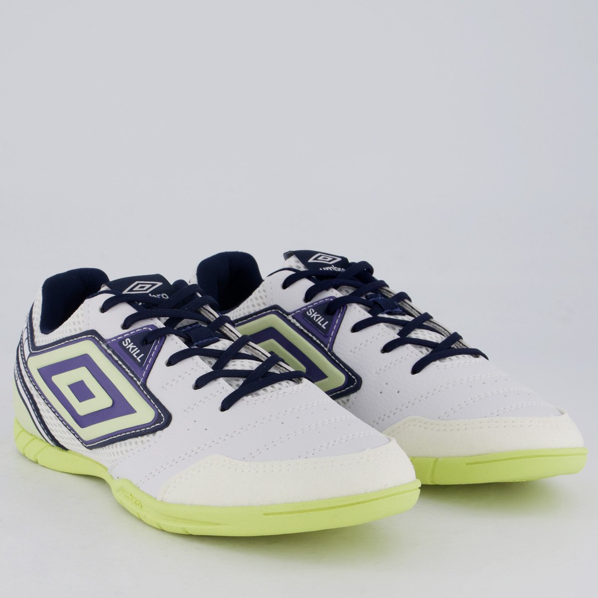Chuteira Umbro Skill Futsal Branca e Marinho Branco/Marinho 2