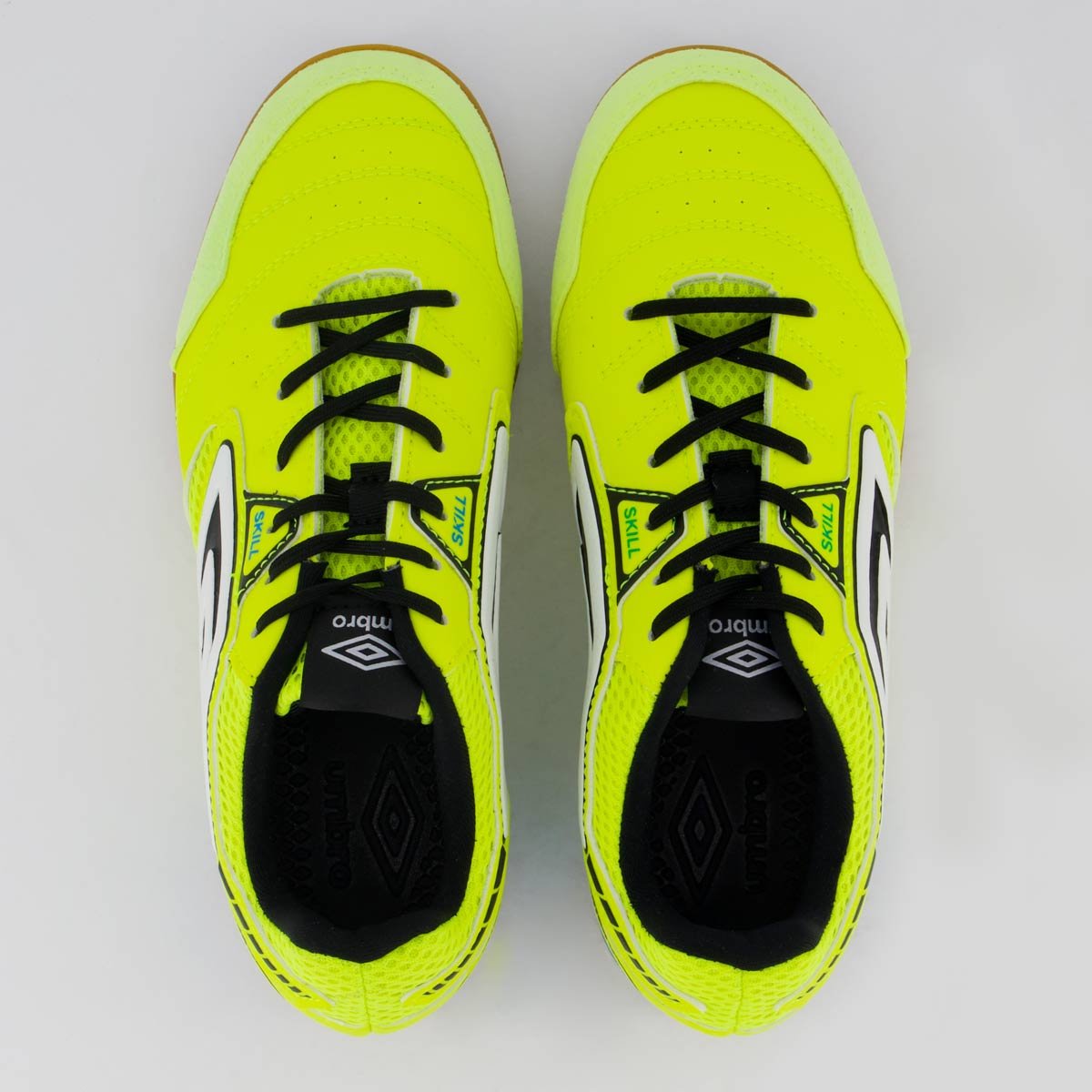 Chuteira Umbro Skill Futsal Verde e Preta Amarelo 4