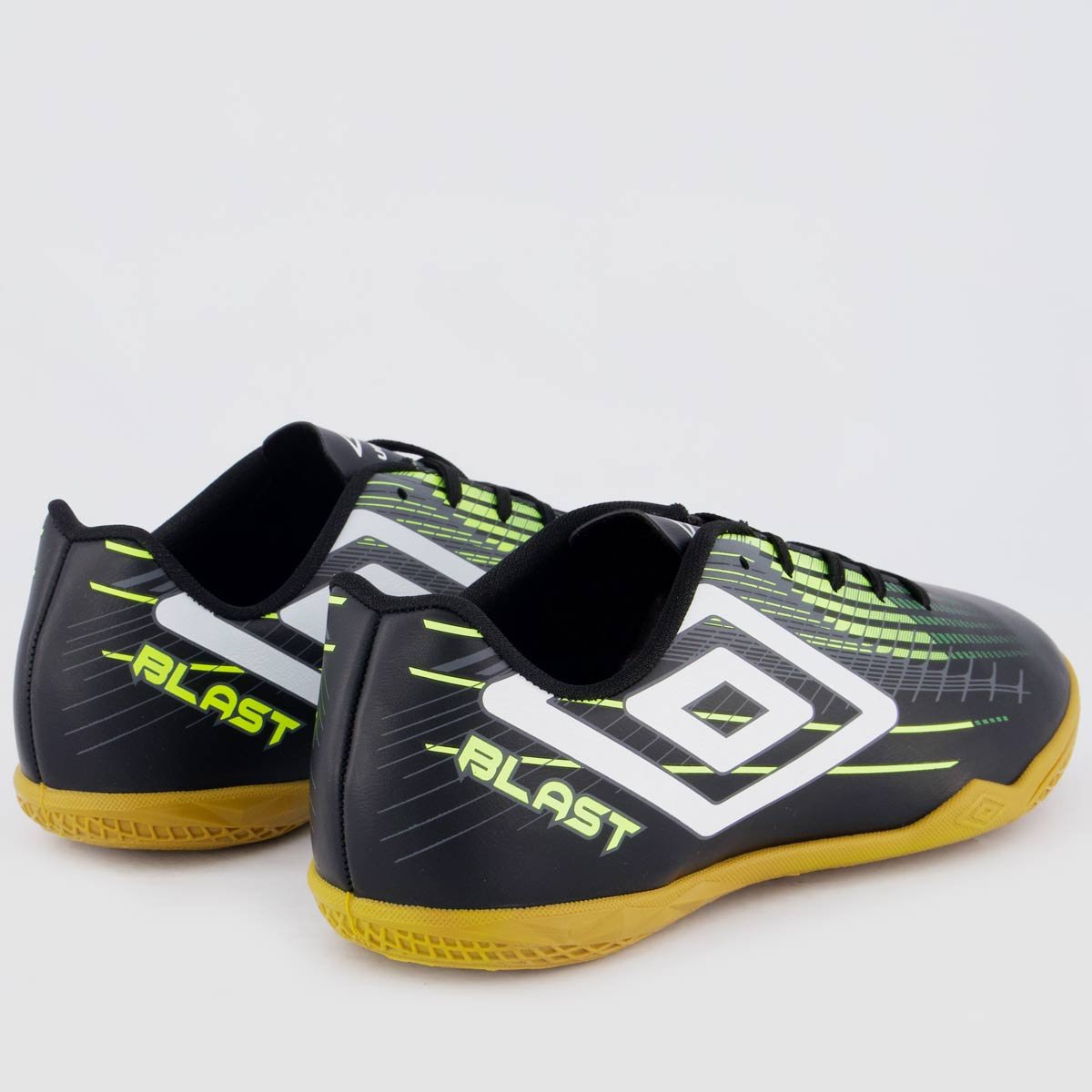 Chuteira Umbro Blast Futsal Preta e Verde Preto/Verde 5