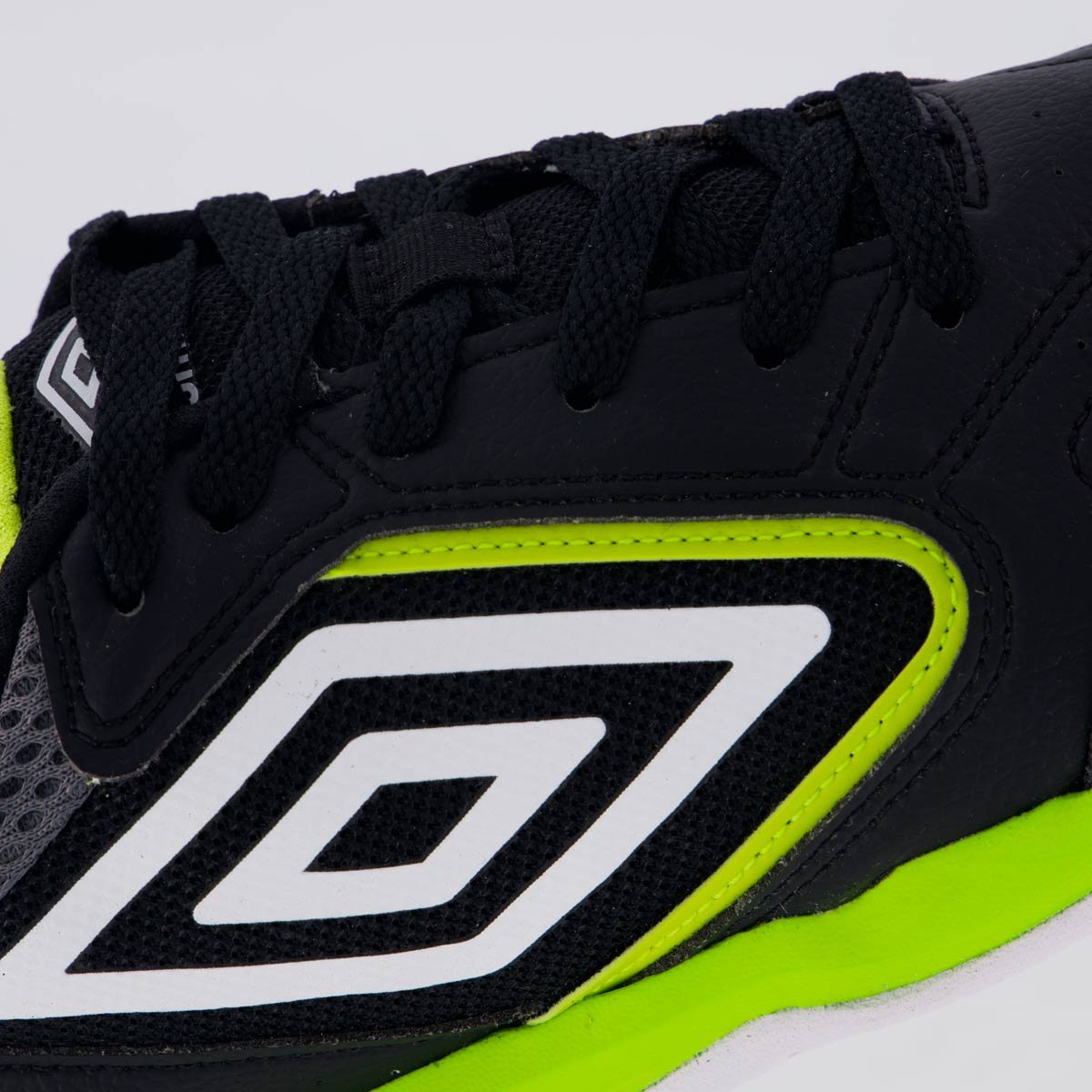 Chuteira Umbro Pro Challenge Uptake Futsal Preta e Verde Preto/Verde 7