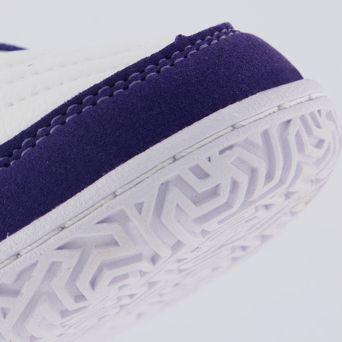 Chuteira Umbro Pro Challenge Uptake Futsal Branca e Roxa Branca/Roxo 8
